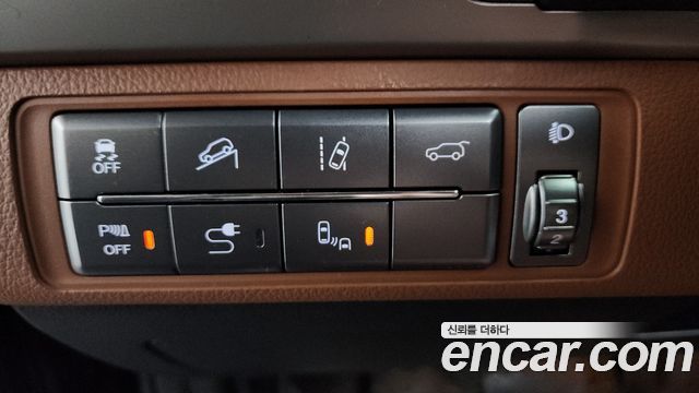 KG Mobility Rexton 2018 — photo 17