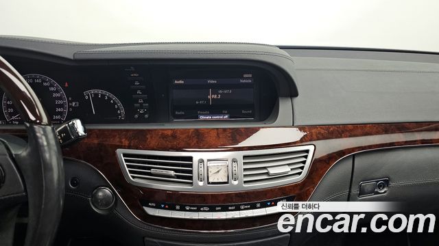Mercedes-Benz S-Class 2007 — photo 15