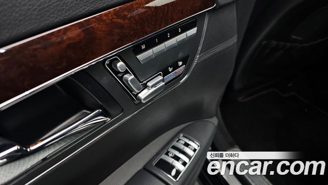 Mercedes-Benz S-Class 2007 — photo 17