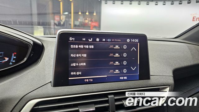 Peugeot 3008 2018 — photo 16
