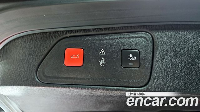 Peugeot 3008 2018 — photo 18