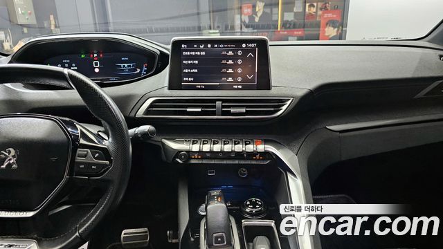 Peugeot 3008 2018 — photo 19