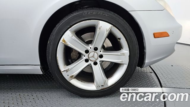 Mercedes-Benz CLS-Class 2010 — photo 5