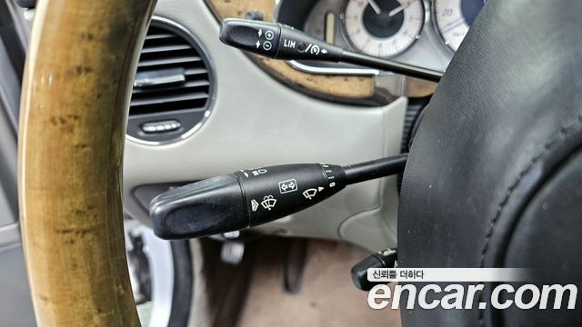 Mercedes-Benz CLS-Class 2010 — photo 16
