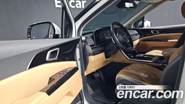 Kia Canival 2023 — photo 10