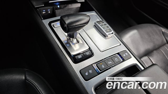 Genesis G80 2018 — photo 9