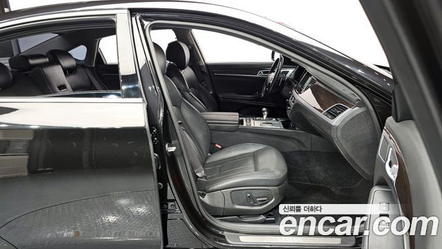 Genesis G80 2018 — photo 10