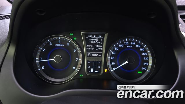 Hyundai Grandeur 2016 — photo 8