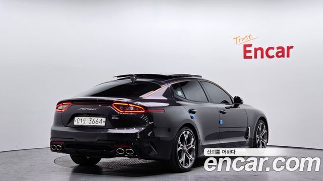 Kia Stinger 2018 — photo 2