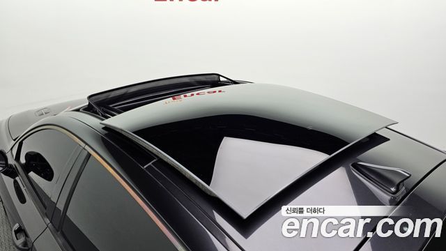 Kia Stinger 2018 — photo 19