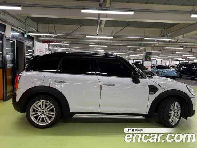 Mini Countryman 2018 — photo 4