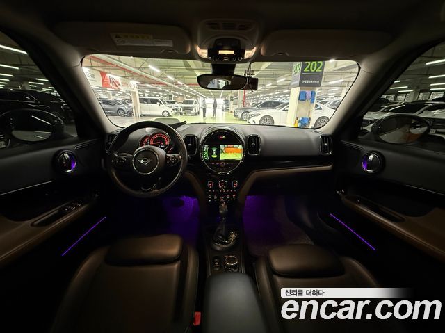 Mini Countryman 2018 — photo 10