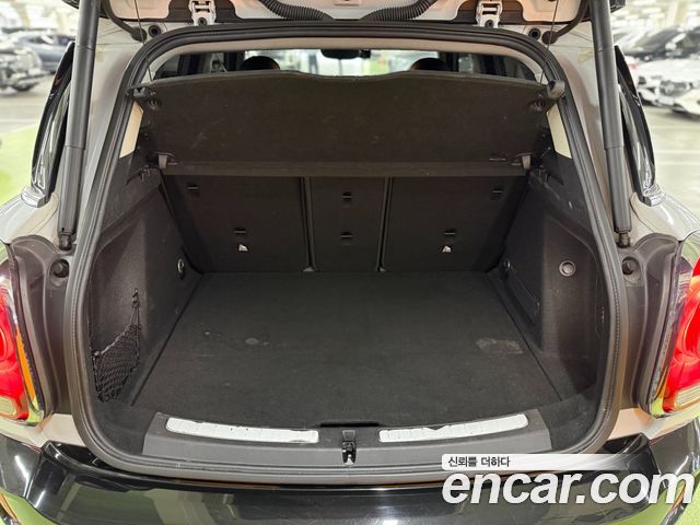 Mini Countryman 2018 — photo 16