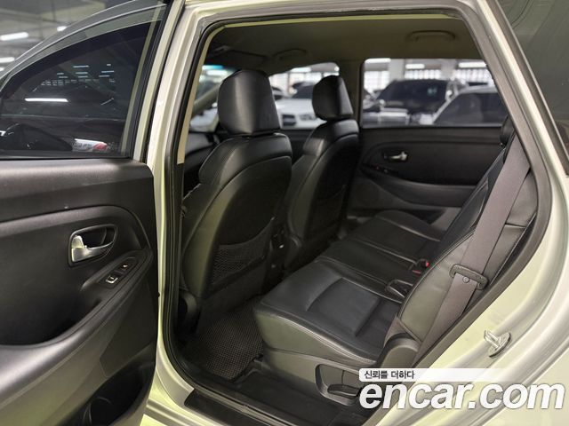 Kia Carens 2014 — photo 10
