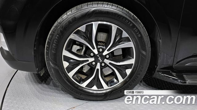 Kia Canival 2022 — photo 5