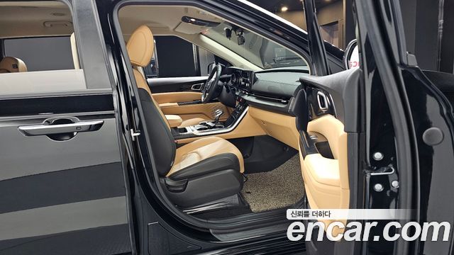 Kia Canival 2022 — photo 11