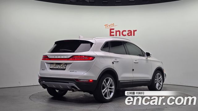 Lincoln MKC 2018 — photo 2