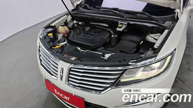 Lincoln MKC 2018 — photo 6