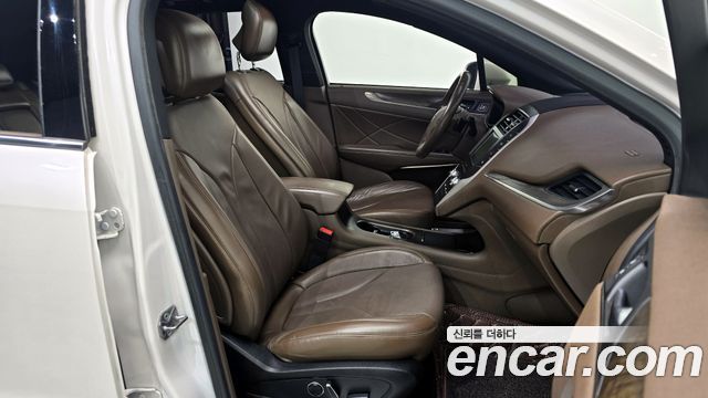 Lincoln MKC 2018 — photo 12