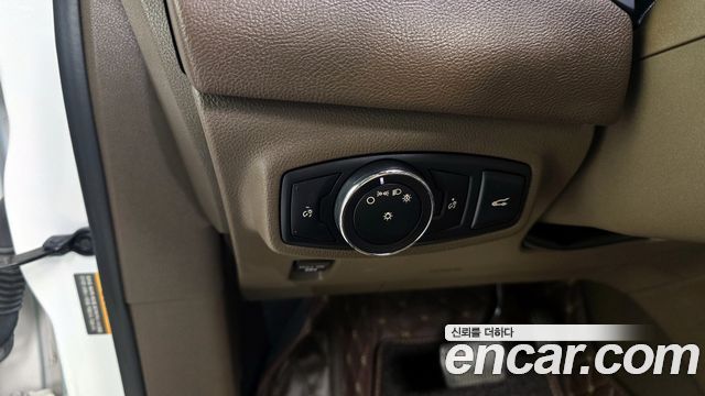 Lincoln MKC 2018 — photo 13