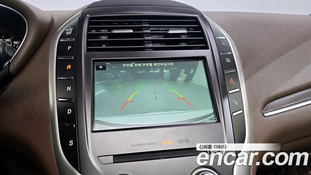 Lincoln MKC 2018 — photo 16