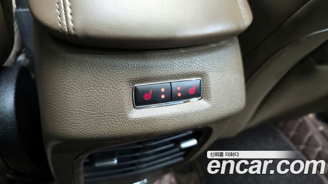 Lincoln MKC 2018 — photo 18