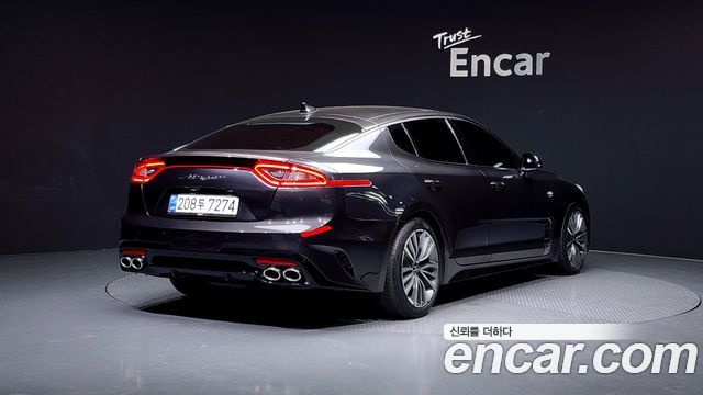 Kia Stinger 2018 — photo 2