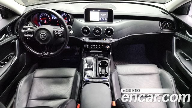 Kia Stinger 2018 — photo 7