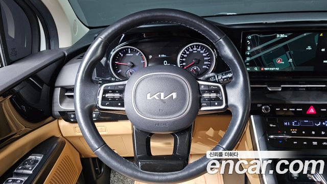 Kia Canival 2022 — photo 14