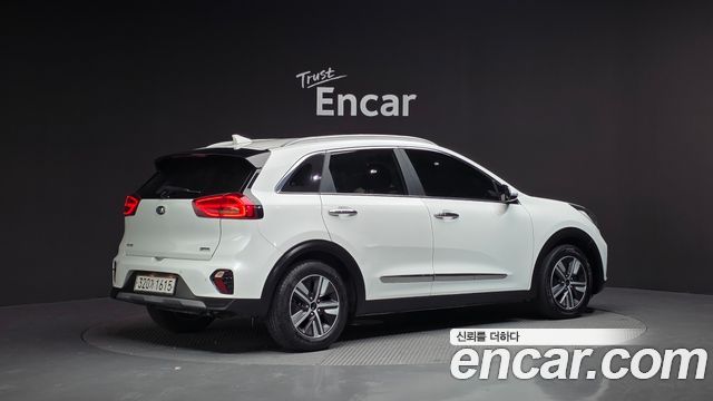 Kia Niro 2021 — photo 2