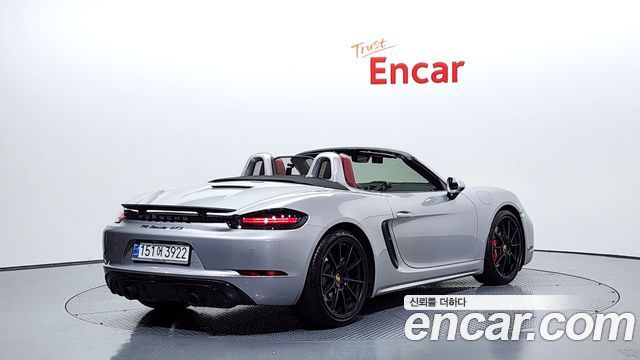 Porsche 718 2024 — photo 2