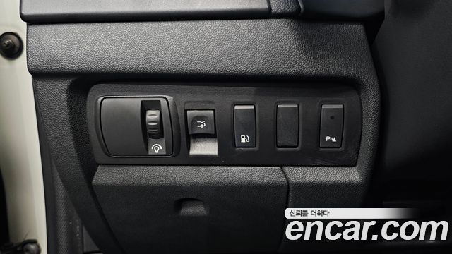 Renault Korea SM3 2010 — photo 15