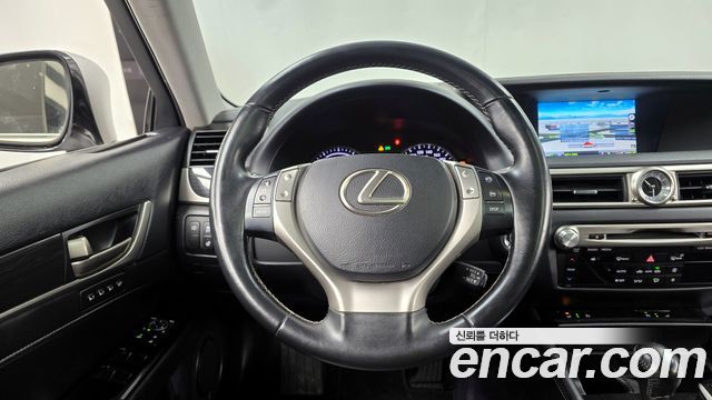 Lexus GS 2013 — photo 13