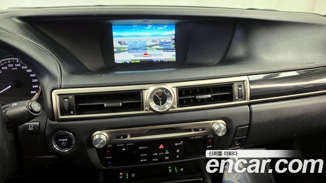Lexus GS 2013 — photo 14