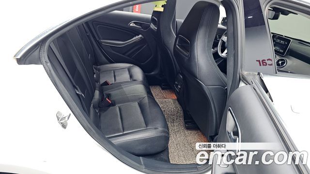 Mercedes-Benz CLA-Class 2018 — photo 12