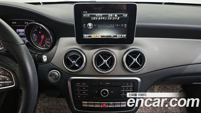 Mercedes-Benz CLA-Class 2018 — photo 14