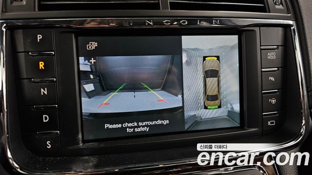 Lincoln Continental 2019 — photo 15