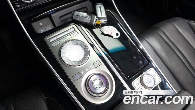 Genesis GV80 2020 — photo 9