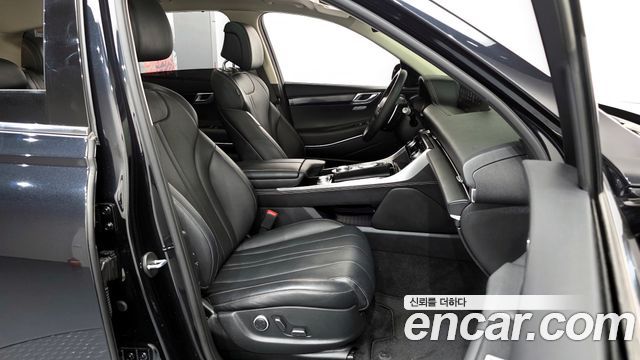 Genesis GV80 2020 — photo 11