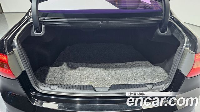 Kia K7 2010 — photo 20