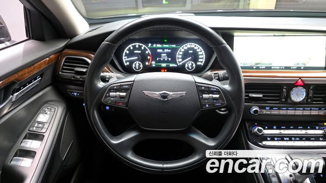 Genesis EQ900 2018 — photo 13