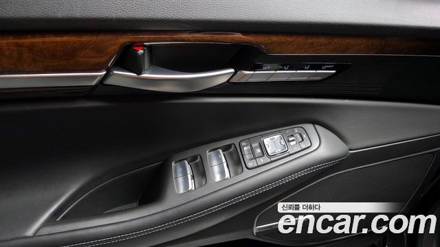 Genesis EQ900 2018 — photo 14