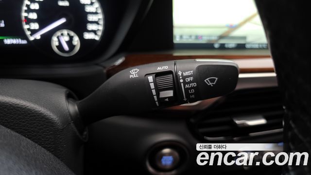 Genesis EQ900 2018 — photo 17