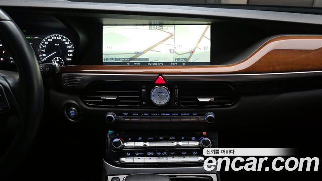 Genesis EQ900 2018 — photo 19