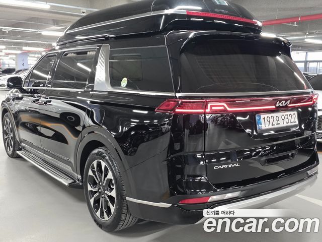 Kia Canival 2023 — photo 6