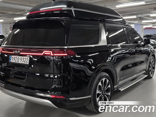 Kia Canival 2023 — photo 8