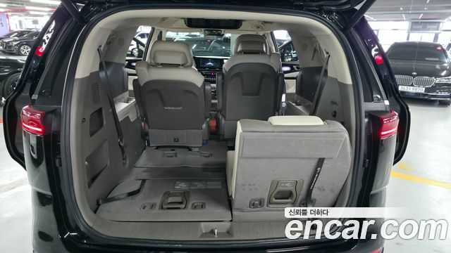 Kia Canival 2023 — photo 15