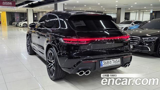 Porsche Macan 2022 — photo 7