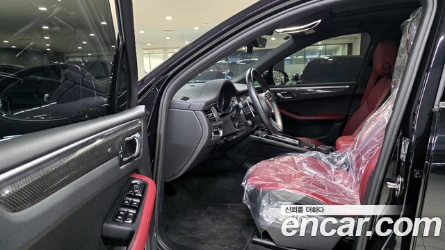 Porsche Macan 2022 — photo 10