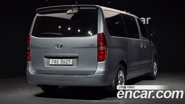 Hyundai Starex 2014 — photo 2